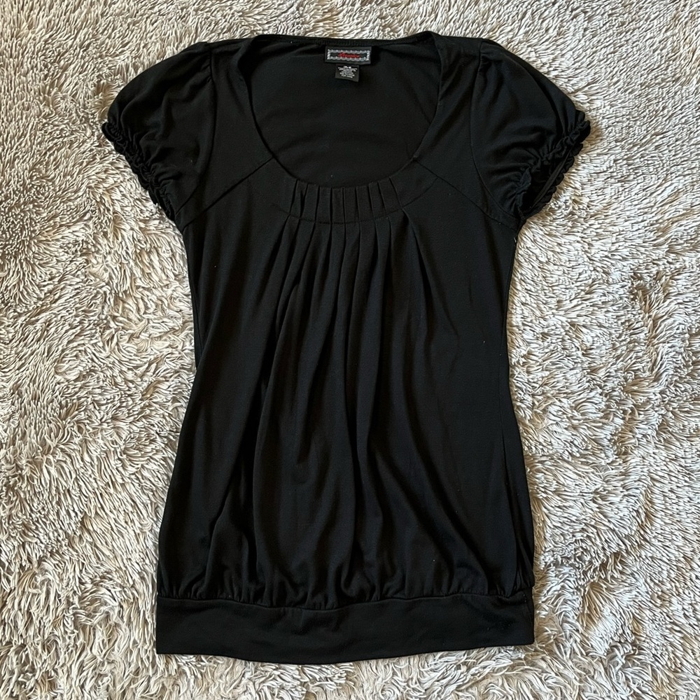 Licorice black dress tee size Medium